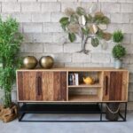 Mobile credenza di design in legno e ferro