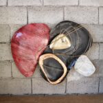 Pannello in metallo rosso e nero